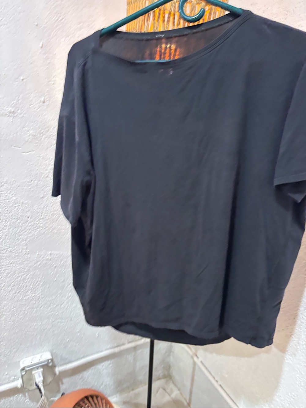 lululemon athletica Women's Black Short Sleeve Tee